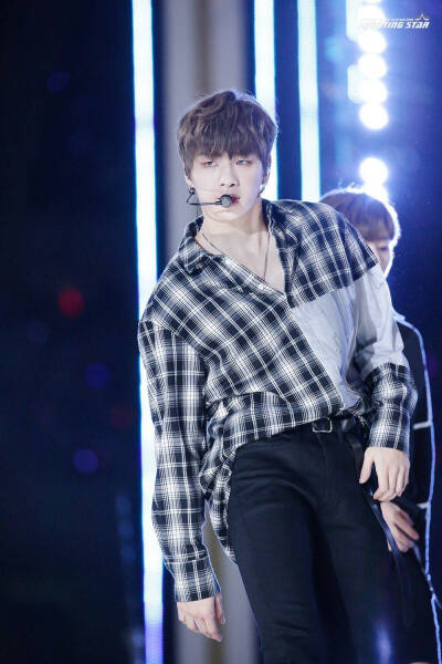 姜丹尼尔 釜山BOF 饭拍