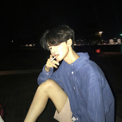  烟酒脏话 脾气也差