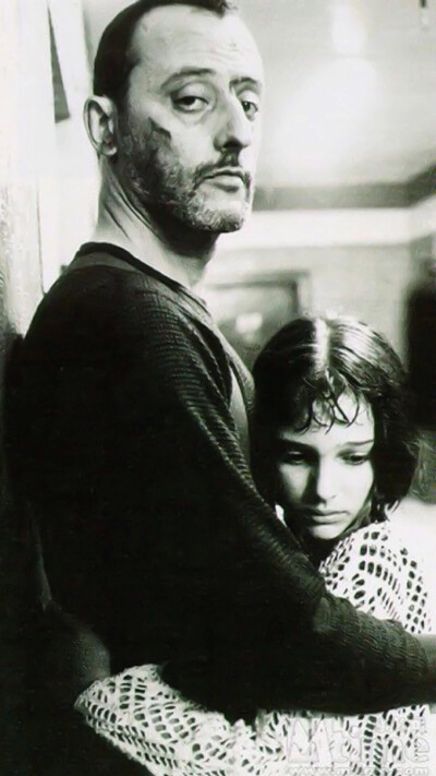 37 Jean Reno（让·雷诺）、Natalie Portman（娜塔丽·波特曼）：法国Luc Besson（吕克·贝松）《Léon（这个杀手不太冷）》男主 Léon（里昂）、女主 Mathilda（玛蒂尔达） （2） 9