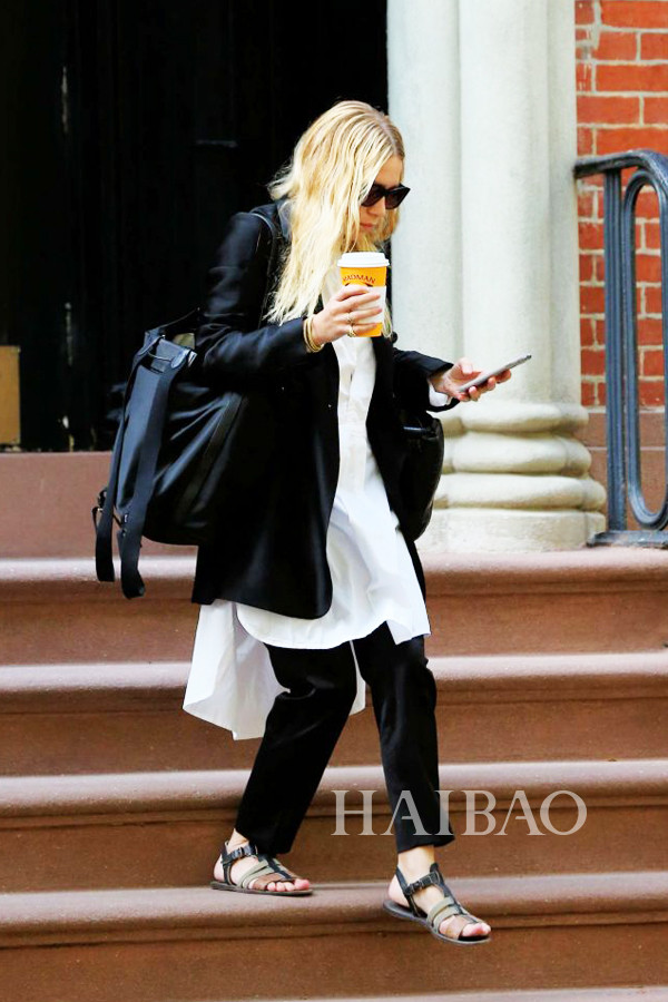 BY爱喝可乐的古娜小姐 阿什莉·奥尔森 (Ashley Olsen) 