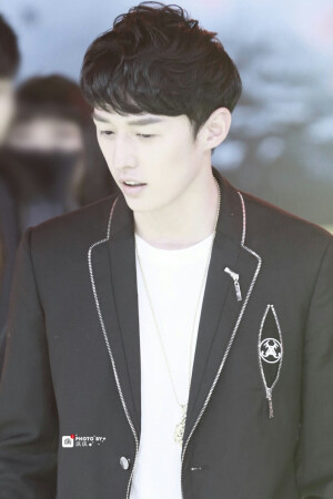 胡耘豪  大牌对王牌