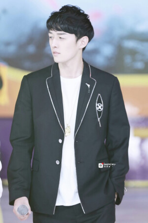 胡耘豪  大牌对王牌