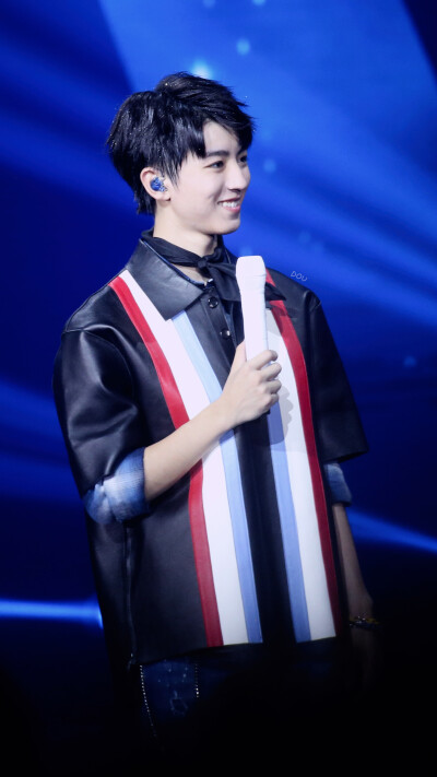 #王俊凯# #TFBOYS王俊凯# #TFBOYS# cr：吸凯粉日渐消瘦的Gloria