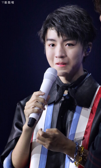 #王俊凯# #TFBOYS王俊凯# #TFBOYS# cr：最酷喔