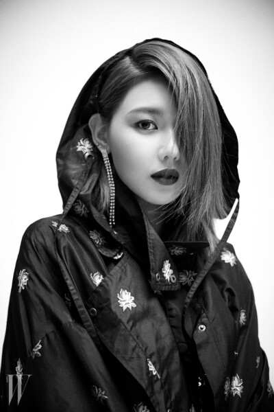 W Korea 12月号 崔秀英 Sooyoung