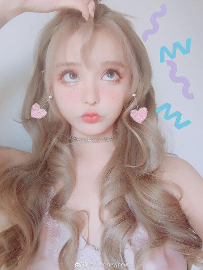 ☞温柔甜美系列女生头像☜ ♡喜欢请点赞哟♡ 谢谢小天使们♥ ◕‿◕
来源: 微博 @rocker_newnew 