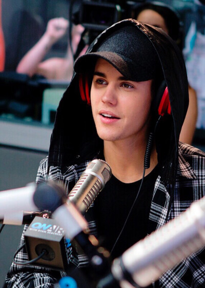 JB.