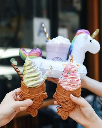 Taiyaki Ice Cream, Unicorn Float ​​​