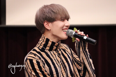 Yugyeom cr: logo 