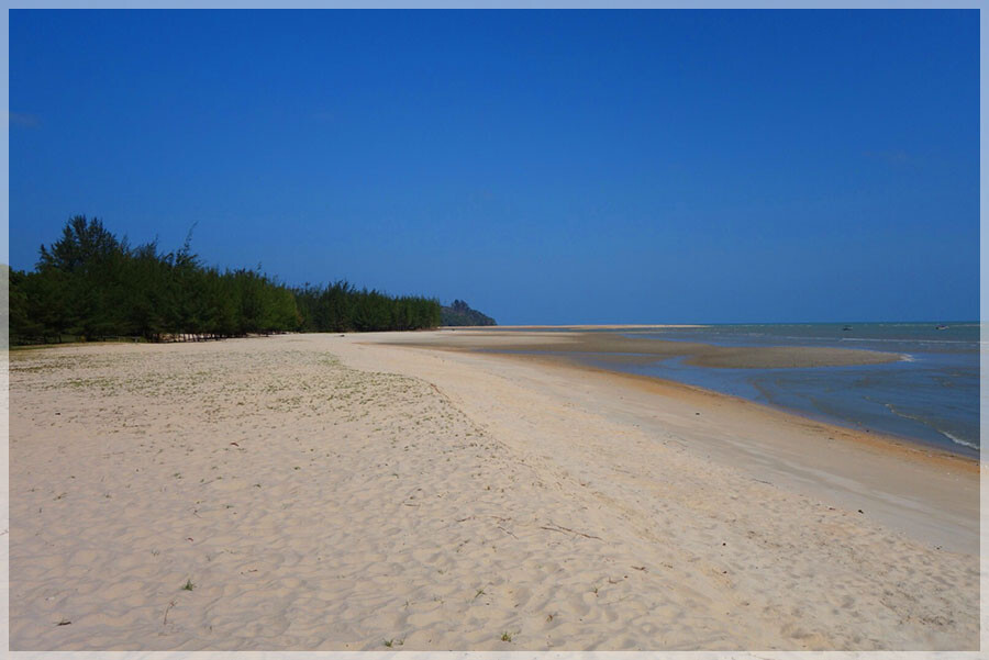 Malaysia Peninsular Beaches, Pahang, Chendor
马来西亚半岛海滩，彭亨州属，珍多