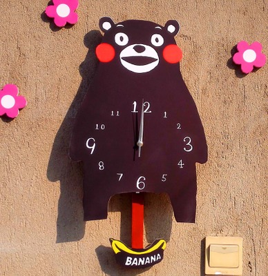 创意动物小熊本装饰时钟木质咖啡厅墙壁挂钟可爱卡通动漫时尚壁钟