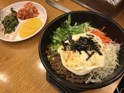 韩国石锅拌饭