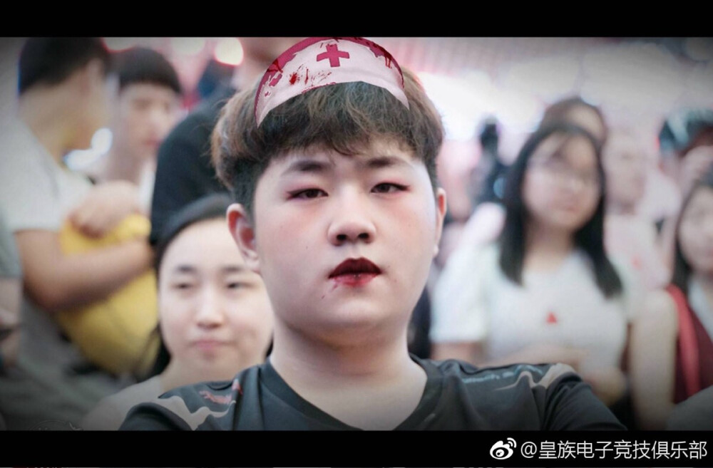 RNG y4，万圣节。