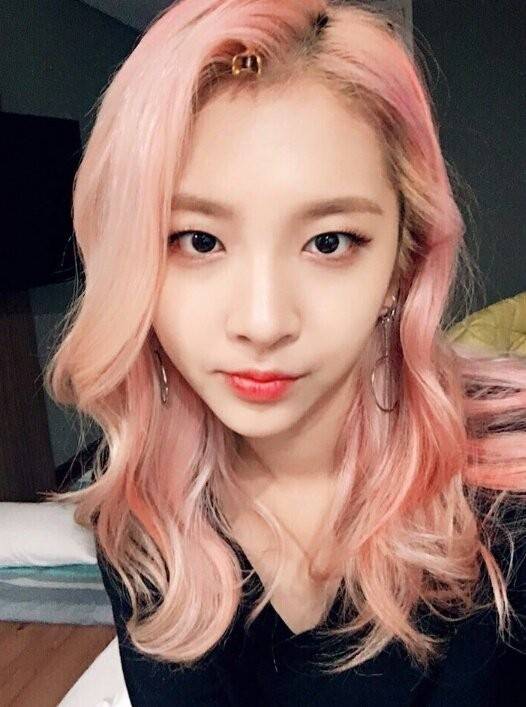 K.A.R.D JIWOO