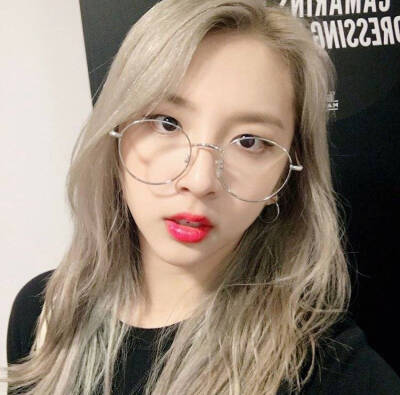 K.A.R.D JIWOO