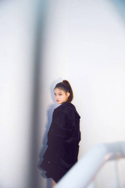 林允 TOMFORD活动