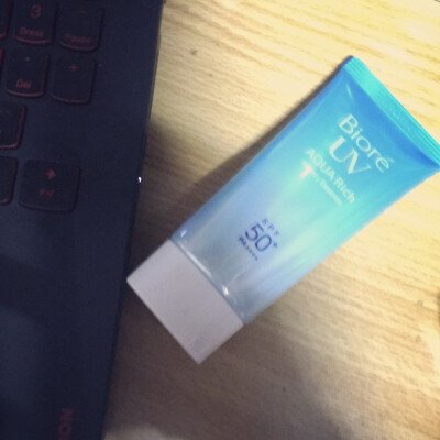 #碧柔防晒spf50+ $49 很好闻的乳液 不油 