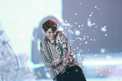 wannaone 邕圣祐雍成宇