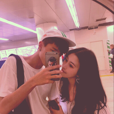 月半琦٩(♡㉨♡ )۶ 