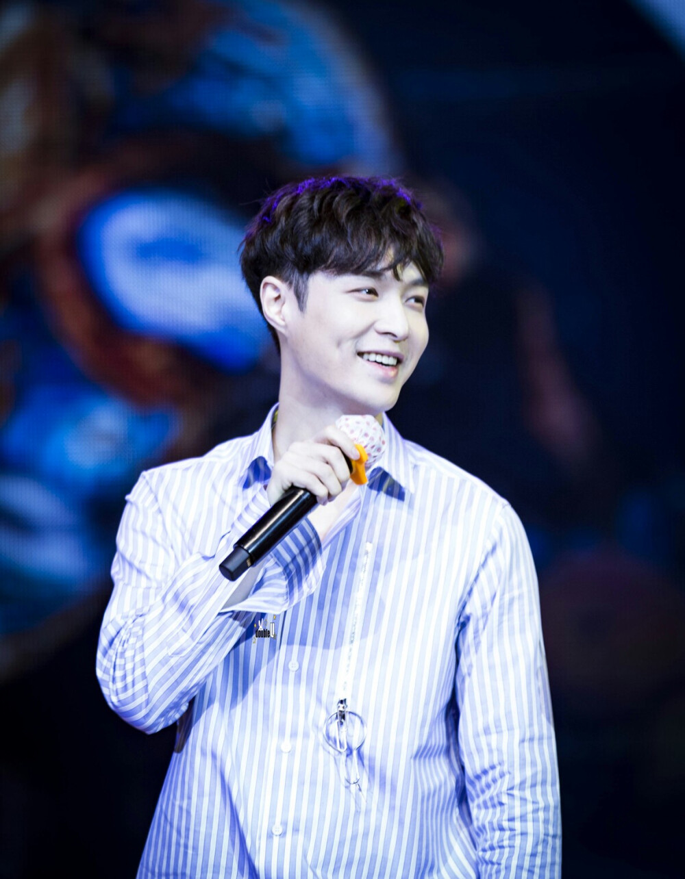 张艺兴sheep签售会长沙场