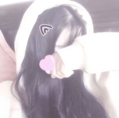 女生头像，一辈子短短几十年，我想努力抓住眼前的你