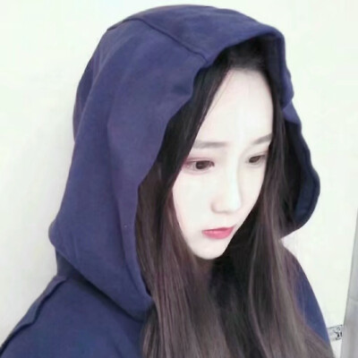 女生头像，一辈子短短几十年，我想努力抓住眼前的你