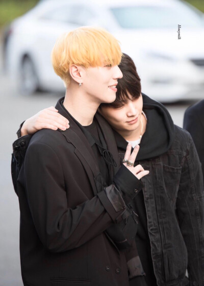 Yugyeom JB Cr: logo 