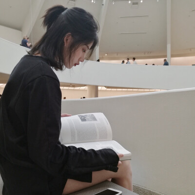 梁子玥越，单看脸