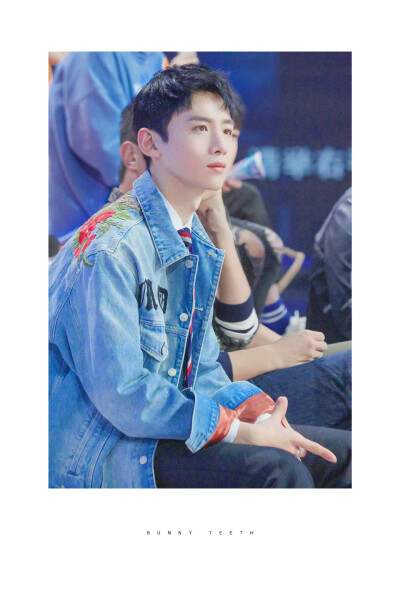 白敬亭 cr:兔牙不肥