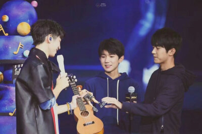 与兄弟在一起才是欢喜