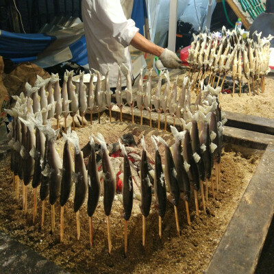 日本街头美食烤鱼