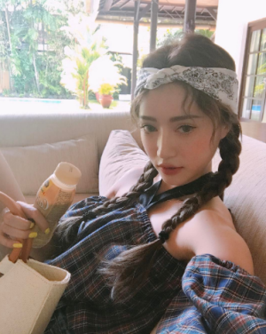 BY爱喝可乐的古娜小姐 韩国模特朴韶拉