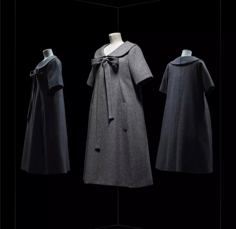 Bonne Conduite裙装
伊芙·圣洛朗（Yves Saint Laurent）设计
一九五八年春夏高级订制 “梯形”（Trapèze） 系列