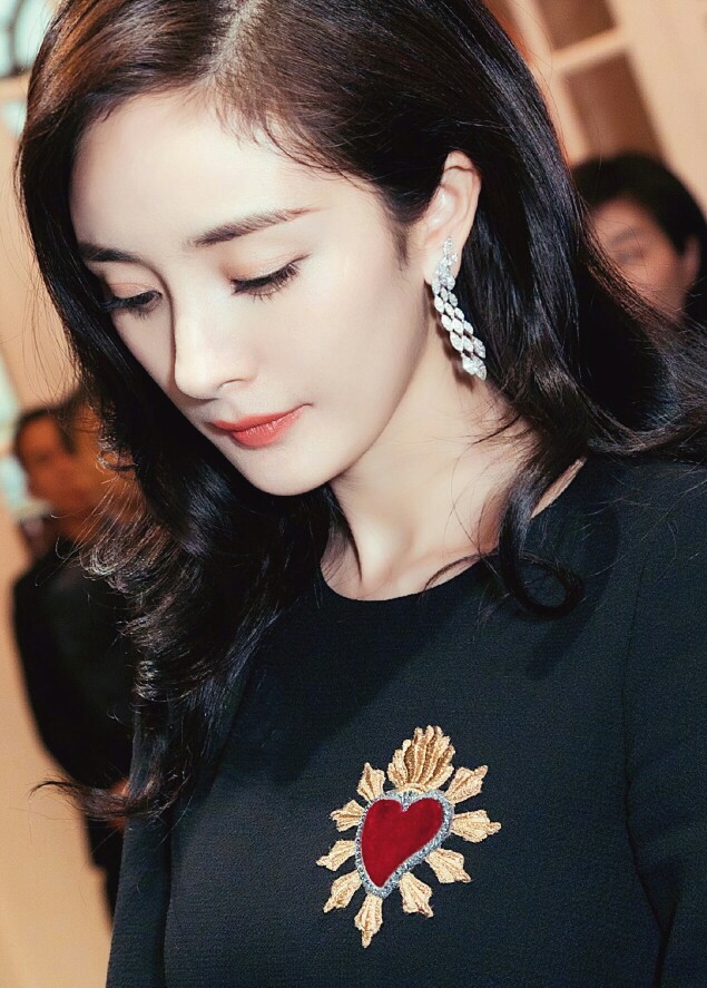 杨幂杨幂伯爵possession系列推广大使