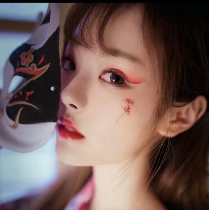 女生头像古风侧脸