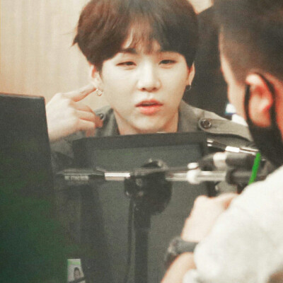 ◤防弹少年团 BTS 金南俊 RAP MONSTER 金硕珍 JIN 闵玧其 SUGA 郑号锡 J-HOPE 朴智旻 JIMIN 金泰亨 V 田柾国 JUNG KOOK cr自最爱偶像◢