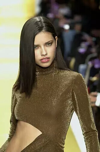 Adriana lima