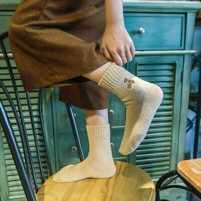 中筒袜子女秋冬季刺绣毛圈加厚保暖韩版学院风日系毛巾羊毛堆堆袜