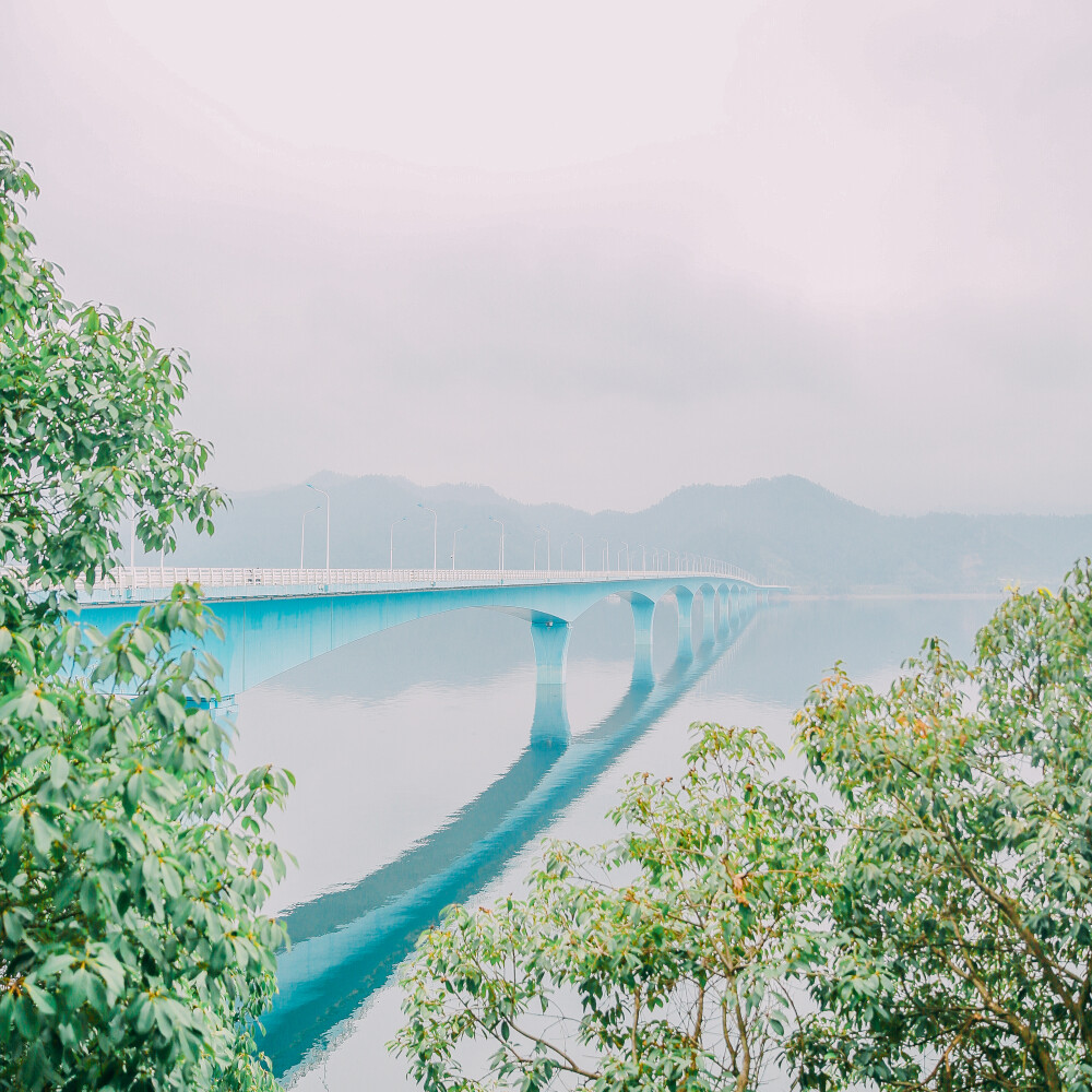 摄影：洪小漩
定位：千岛湖