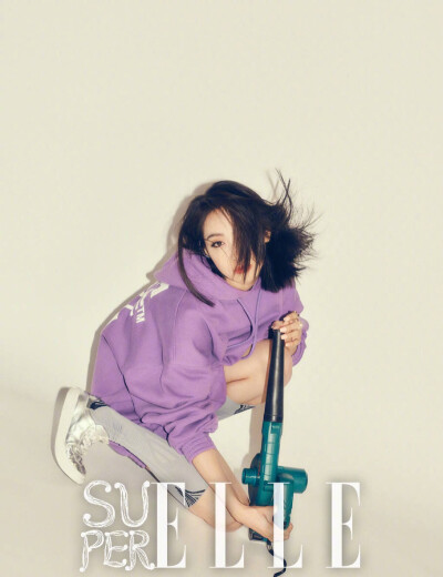 #美图系列# #宋茜#@宋茜 登上《Super ELLE》冬季刊-“Voice of Now”! 