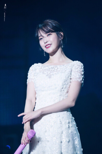 IU (饭制 侵删❥转自QQ cr IUdotcom )