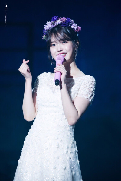 IU (饭制 侵删❥转自QQ cr IUdotcom )