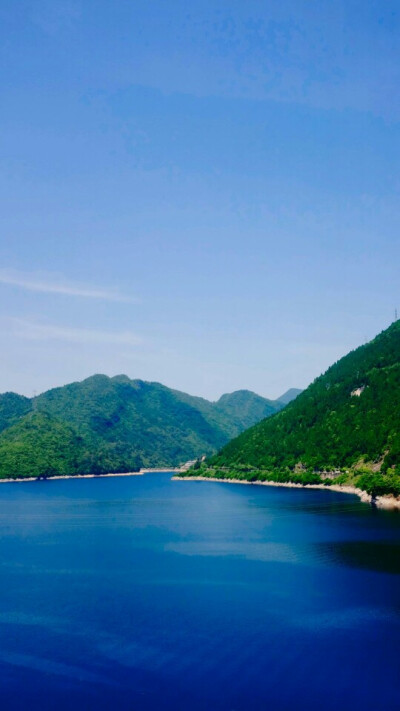 iphone壁纸 远山 风景壁纸 湖面