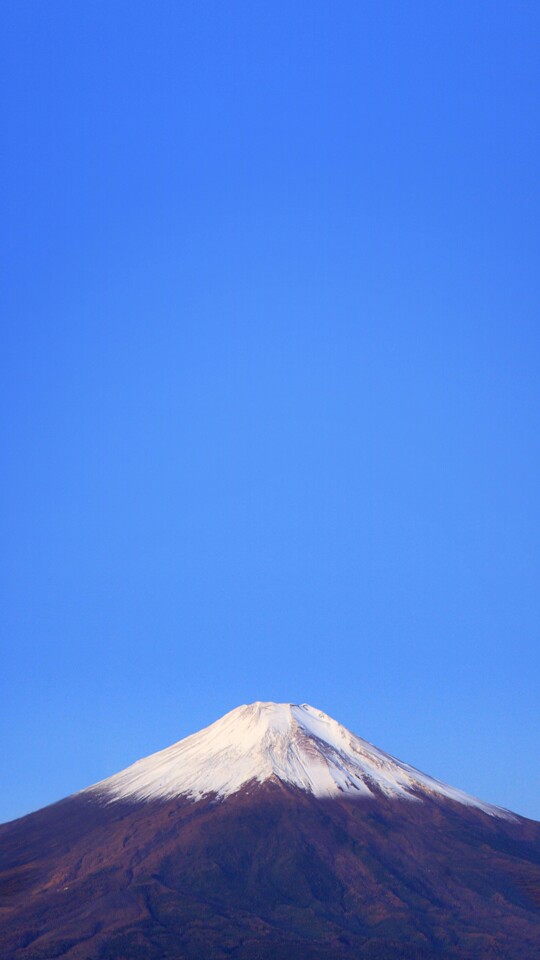 壁纸 富士山 唯美 雪山 蓝天 意境