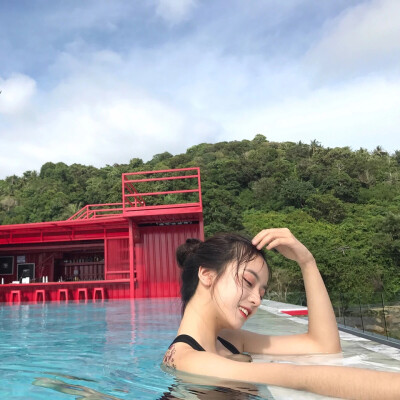 微博.ins.头像.女.自截.by:ULYZE-13