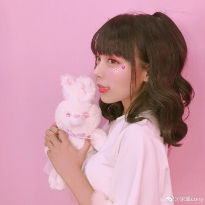 女头 闺蜜头像
宋黛cony
我在等风也等你