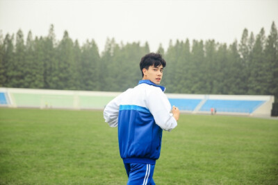 胡一天
cr：霸小欣_ 