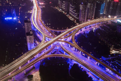 仁爱先从自己开始，公正先从别人开始。——狄更斯General 5014x3343 highway road lights car night city long exposure bird's eye view