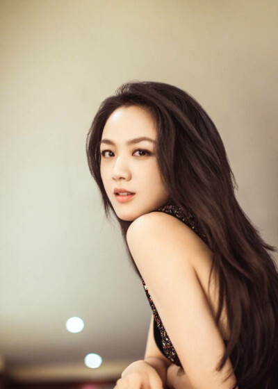 汤唯