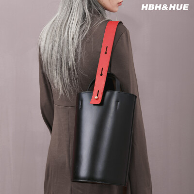 HBH&amp;HUE 原创设计牛皮大牌高端有型宽肩带大水桶圆桶包包It Bags